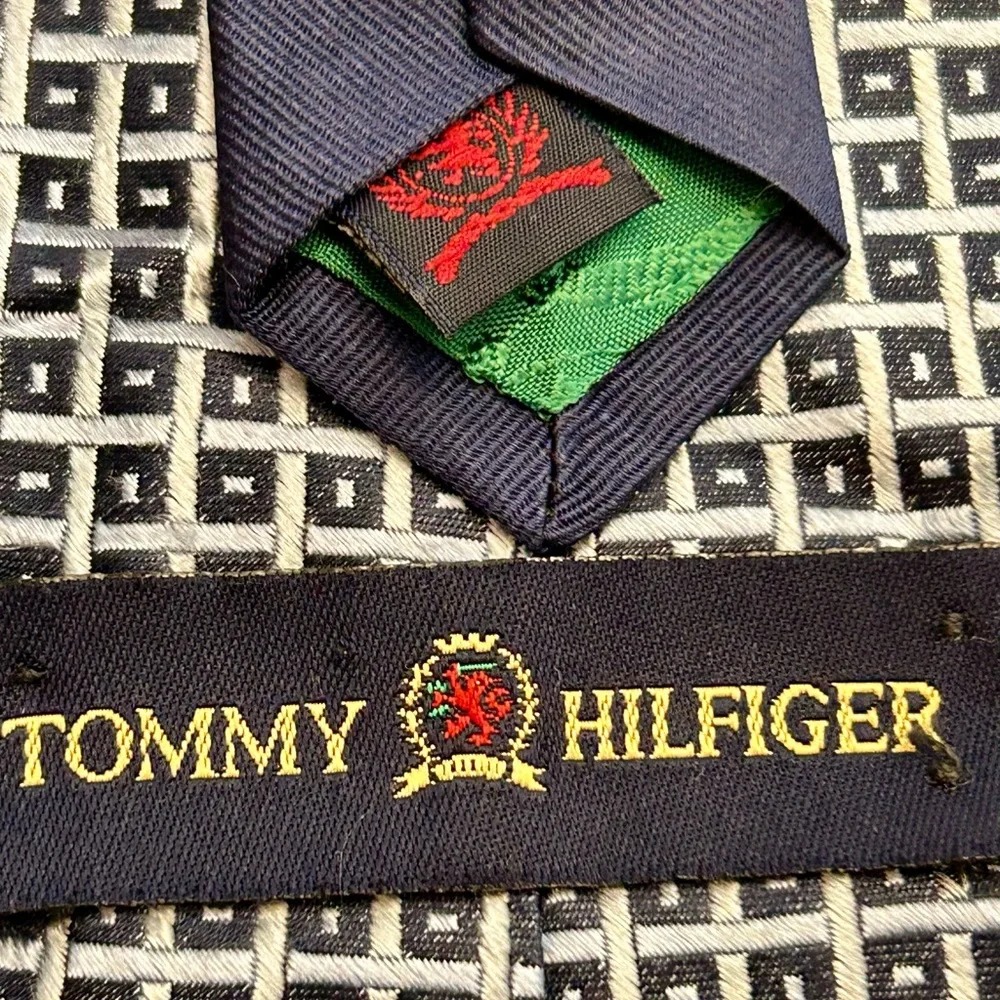 Tommy Hilfiger tie